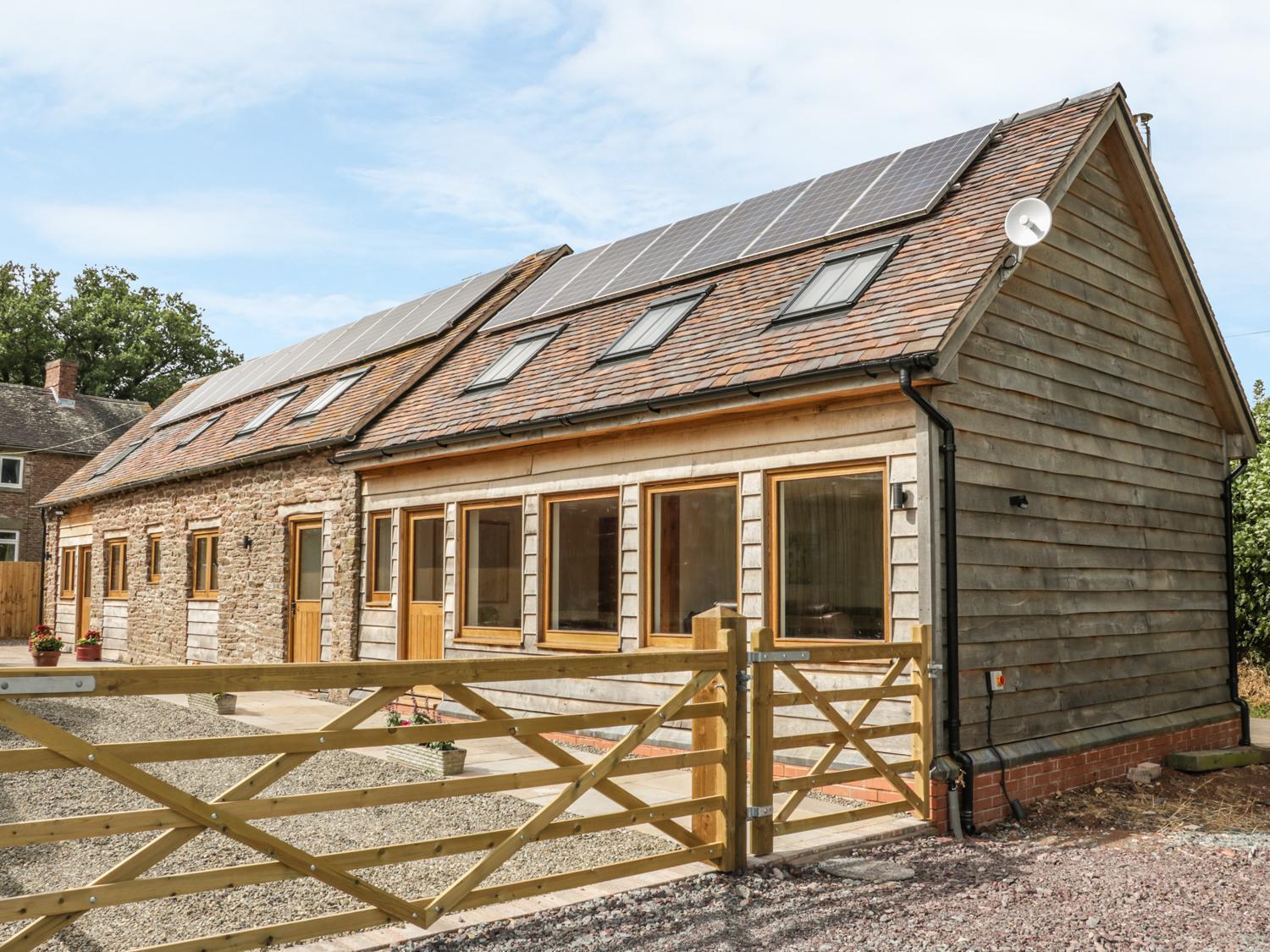 The Cow Byre, Heath Farm Villa Clee Saint Margaret Exterior photo